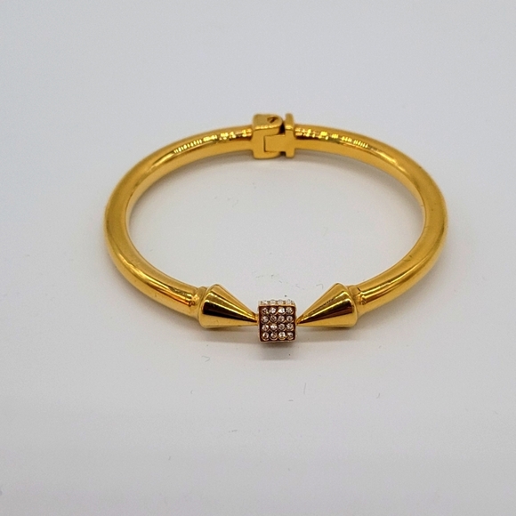 Vita Fede Single 24k Yellow Gold plated Swarovski Crystals Cuff Bracelet New